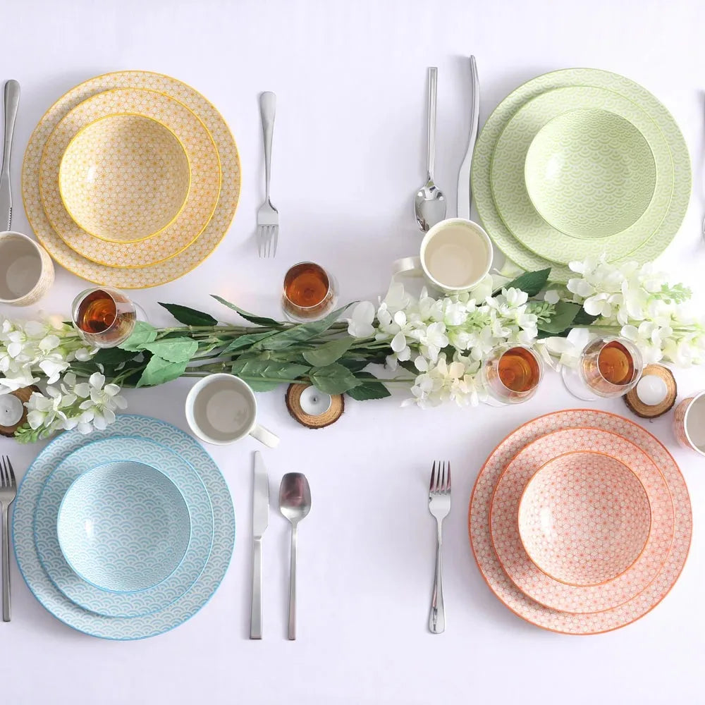 16 Piece Porcelain Dinnerware Set